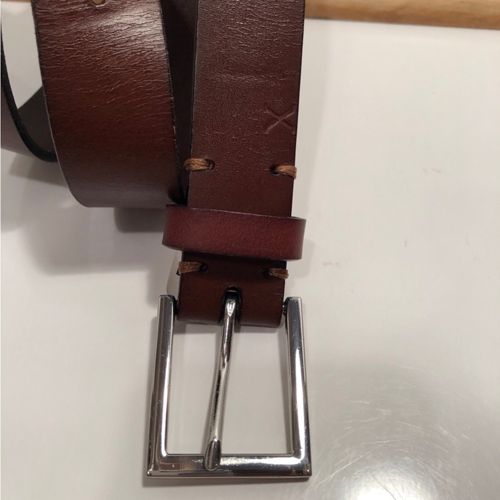 Express 34/36 Men's Brown Leather Belt with Silver Buckle NWT Classic